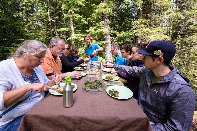 Best of Mount Rainier National Park from Seattle: All-Inclusive Small-Group Tour - Henry M. Jackson Visitor Center and Myrtle Falls meadows