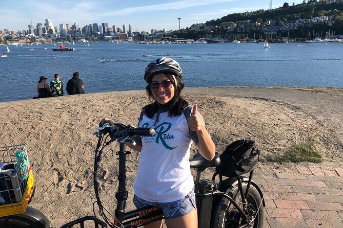 Bike Tour Seattle. 5 star Electric Bike Tour Seattle's waterways - Sunset Hill Park: seals, ferries, and the Sound laid out for you