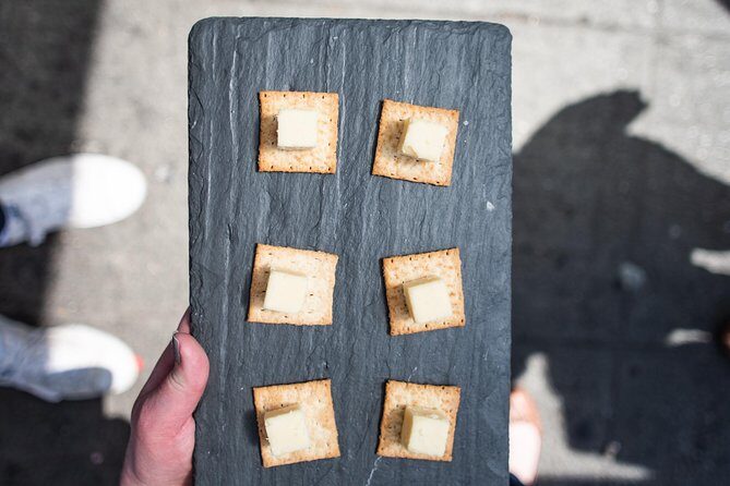Chef Guided Food Tour of Pike Place Market - Beecher’s, cheese process, and why mac and cheese makes sense here
