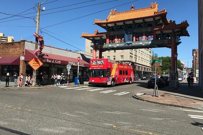 City Sightseeing Seattle HOHO Bus Tour + Bookable Extras - Timing by Season: When the bus runs and how often to expect it