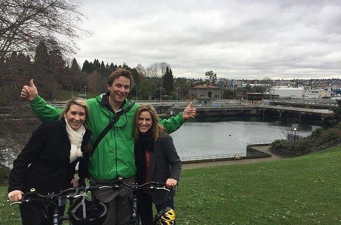 Emerald City Bicycle Tour - Burke-Gilman return through Magnolia back to the waterfront