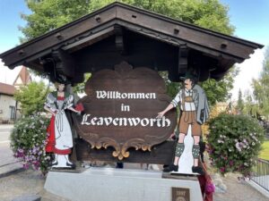 From Seattle/Kirkland/Bellevue: Leavenworth Exclusive Tour - Getting picked up in Seattle, Kirkland, or Bellevue