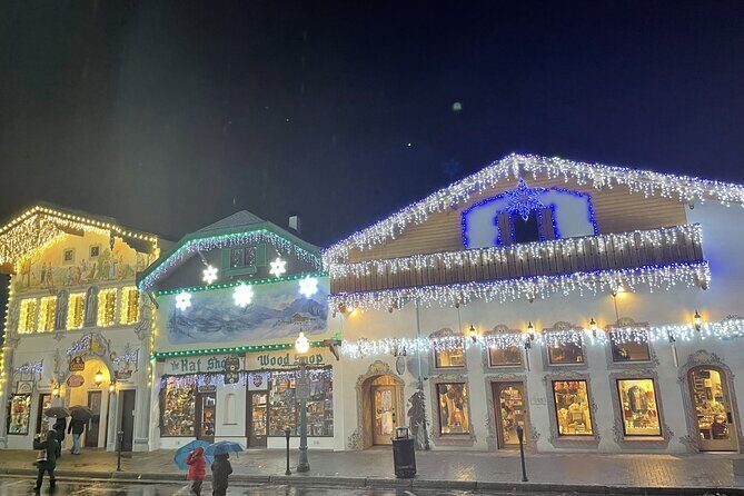 Leavenworth Christmas Lights Tour from Seattle - The Seattle-to-Leavenworth route: floating bridges, tech towns, and winter river valleys