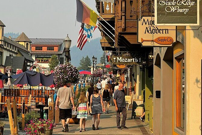 Leavenworth Exclusive Tour from Seattle - Leavenworth Free Time: Bavarian Shops, German Fare, and the Nutcracker Museum Option