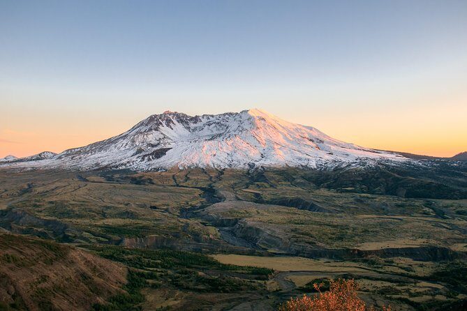 Mt. St. Helens National Monument from Seattle: All-Inclusive Small-Group Tour - A 12-hour Mt. St. Helens day that runs like a field trip