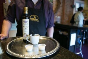Pike Place Market Tasting Tour - Where the tour starts and how you’ll finish