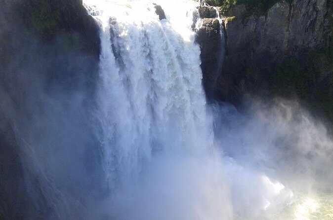 Private Cascade Mountains and Waterfalls Tour from Seattle - Stop 1: Snoqualmie Falls with a 20-minute viewing window