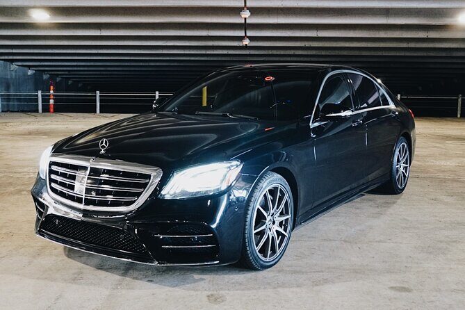 Seattle Arrival Chauffeur Driven Airport Transport - What you get in the car: executive comfort and real safety