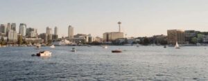 Seattle: Dinner Cruise Experience - Boarding at Lake Union and Lake Washington: the vibe starts with your welcome drink