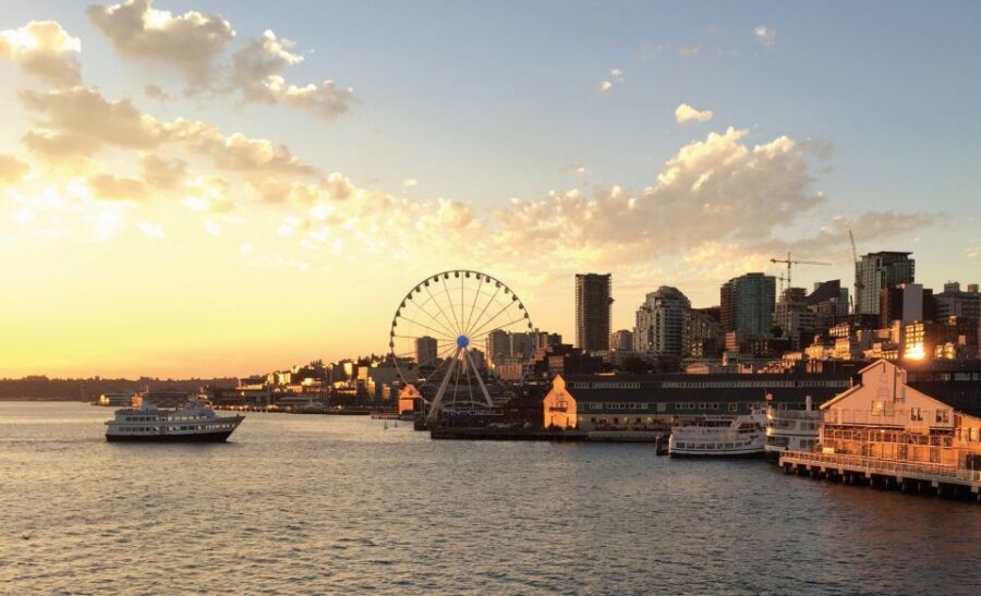 Seattle: Guided Harbor Cruise - Pier 91 and Harbor Island: the working port that changes the mood