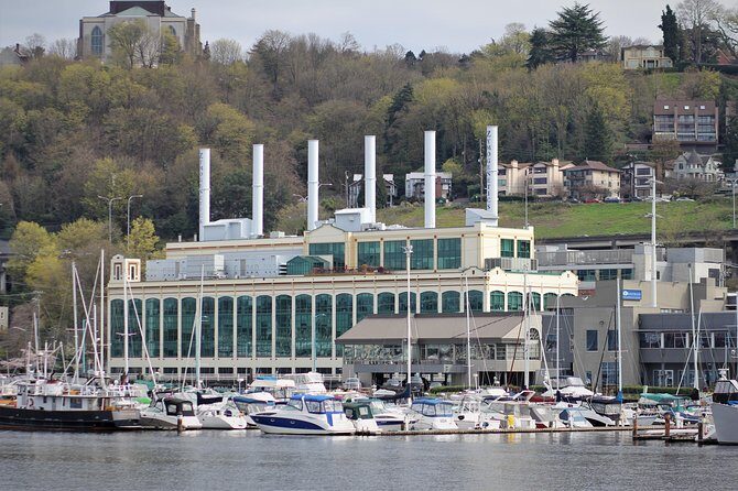 Seattle Locks Cruise - Gas Works Park and Fremont Bridge: Seattle Icons, Close Enough to Feel It