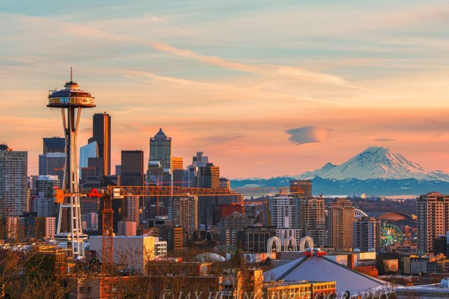 Seattle: Mount Rainier Park All-Inclusive Small Group Tour - Morning Pickup and the Van Ride That Sets Up the Day