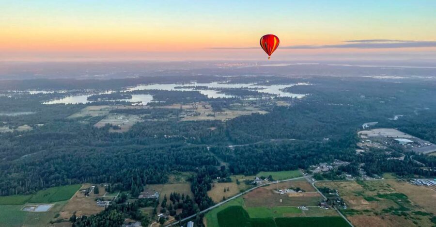 Seattle: Mt. Rainier Sunrise Hot Air Balloon Ride - Meeting point and the 2.5-hour flow (so you don’t feel rushed)