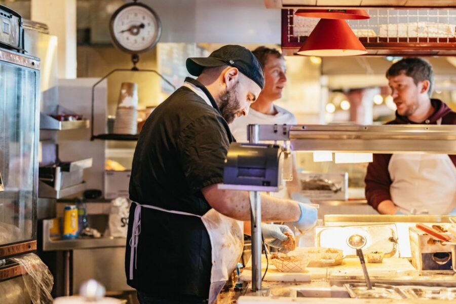 Seattle: Pike Place Market Chef-Guided Food Tour - Skip-the-Line Perks and the 10% Off Card: How to Use Them