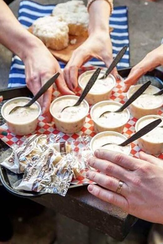 Seattle: Pike Place Market Guided Tasting Tour - Biscuits, bakeries, and gelato: the sweet-salty balance