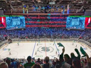 Seattle: Seattle Kraken Ice Hockey Game Ticket - Entry made easy: the digital ticket and the correct gate