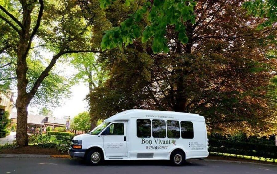 Seattle: Woodinville Guided Wine Tour with Optional Tastings - The Route: How the Day Flows Between Seattle and Wine Districts