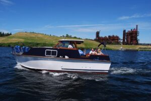 Seattle's Favorite Sightseeing Floating Homes Cruise - BYOB! - Why Lake Union turns “sightseeing” into something real