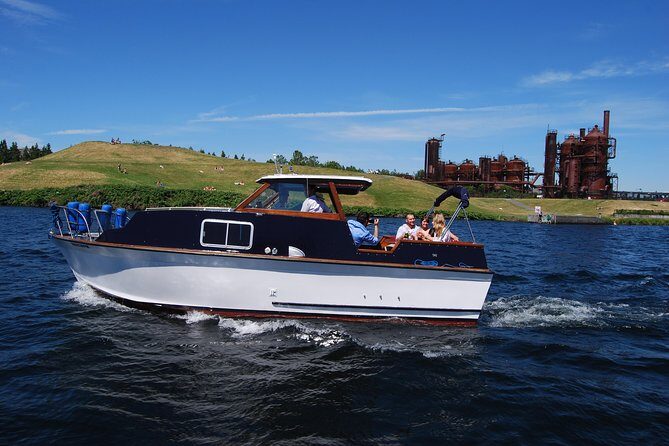 Seattle's Favorite Sightseeing Floating Homes Cruise - BYOB! - Why Lake Union turns “sightseeing” into something real