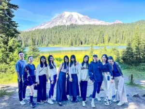 Seattle:Small Group Mount Rainier National Park 1-Day Tour - Getting to the park: Seattle pickups that reduce stress