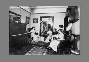 Six Women - A Historical Walking Tour - Meeting Point: Cherry Street Coffee House and a Small-Group Start