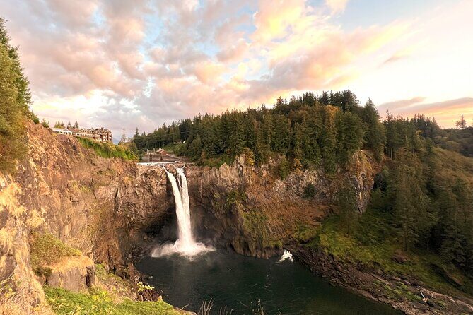 The Best of Seattle and Majestic Snoqualmie Waterfalls - Ballard Locks and the fish ladder: engineering you can watch